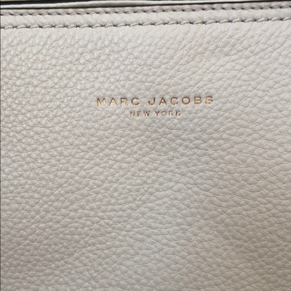 Bag - Picture 2 of 5